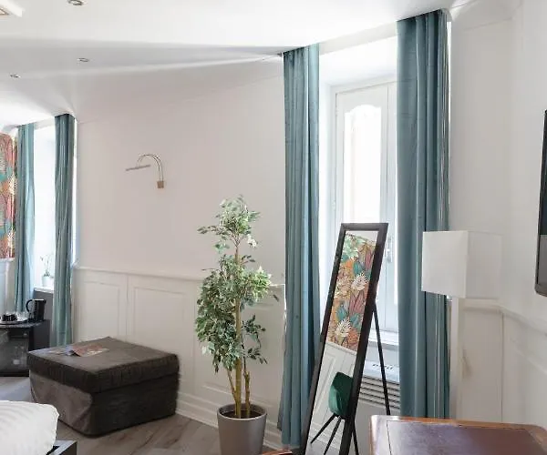 Relais Centro Bed and Breakfast 4*